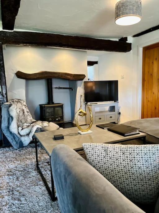 The Old Post Office, Cosy Grade II Listed 2 Bed Apartment Windermere Eksteriør bilde